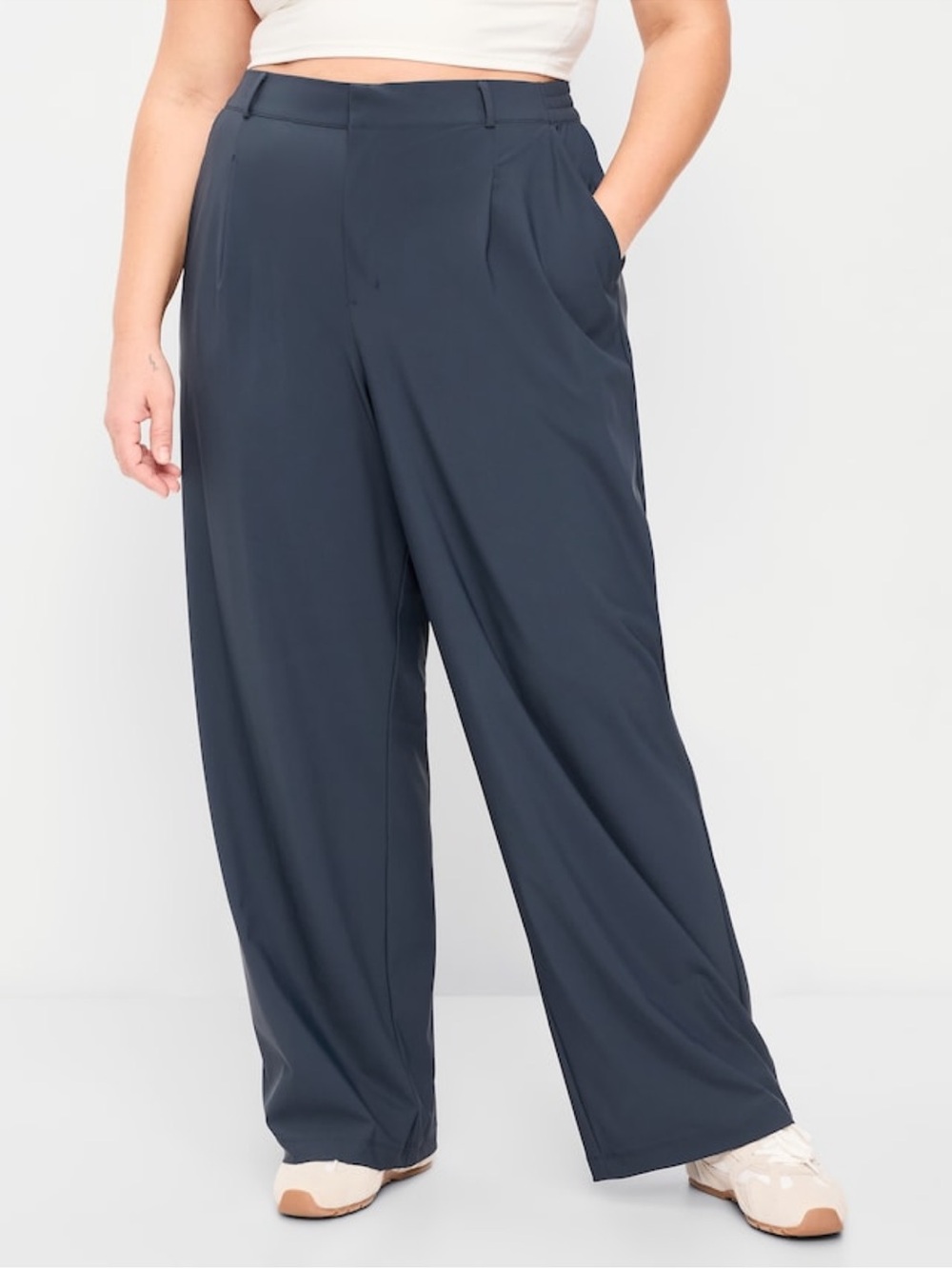 Old Navy High-Waisted SleekTech Trouser
Pants, Dusk Navy, XL